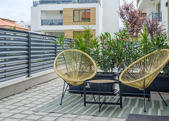 Bellaviastay, Flat Apolonia 1bd Апартамент