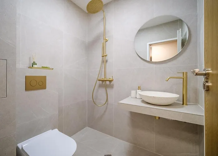 Апартамент Bellaviastay, Flat Apolonia 1bd Бургас