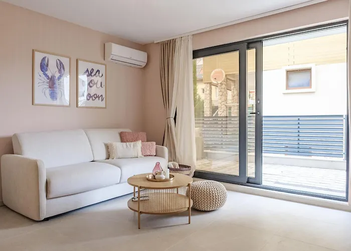 Bellaviastay, Flat Apolonia 1bd Apartamento *